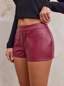 SHEIN SXY Damen Mode einfarbige Super Skinny Shorts mit sehr niedriger Taille, Burgund, rote Ledershorts