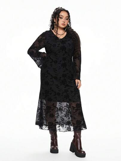 فستان جرس أكمام رومانسي مزخرف راشح للمقاسات الكبيرة