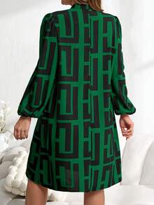 EMERY ROSE 大码女式几何印花 V 领灯笼袖休闲连衣裙，女士冬装