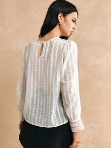 Poéselle 婚礼夏季蕾丝细节透视长袖衬衫，长袖上衣 - 杏色 - 查看 6