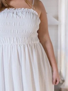Aralina 曲线褶皱紧身胸衣泡泡下摆中长连衣裙 - 白色 - 查看 3
