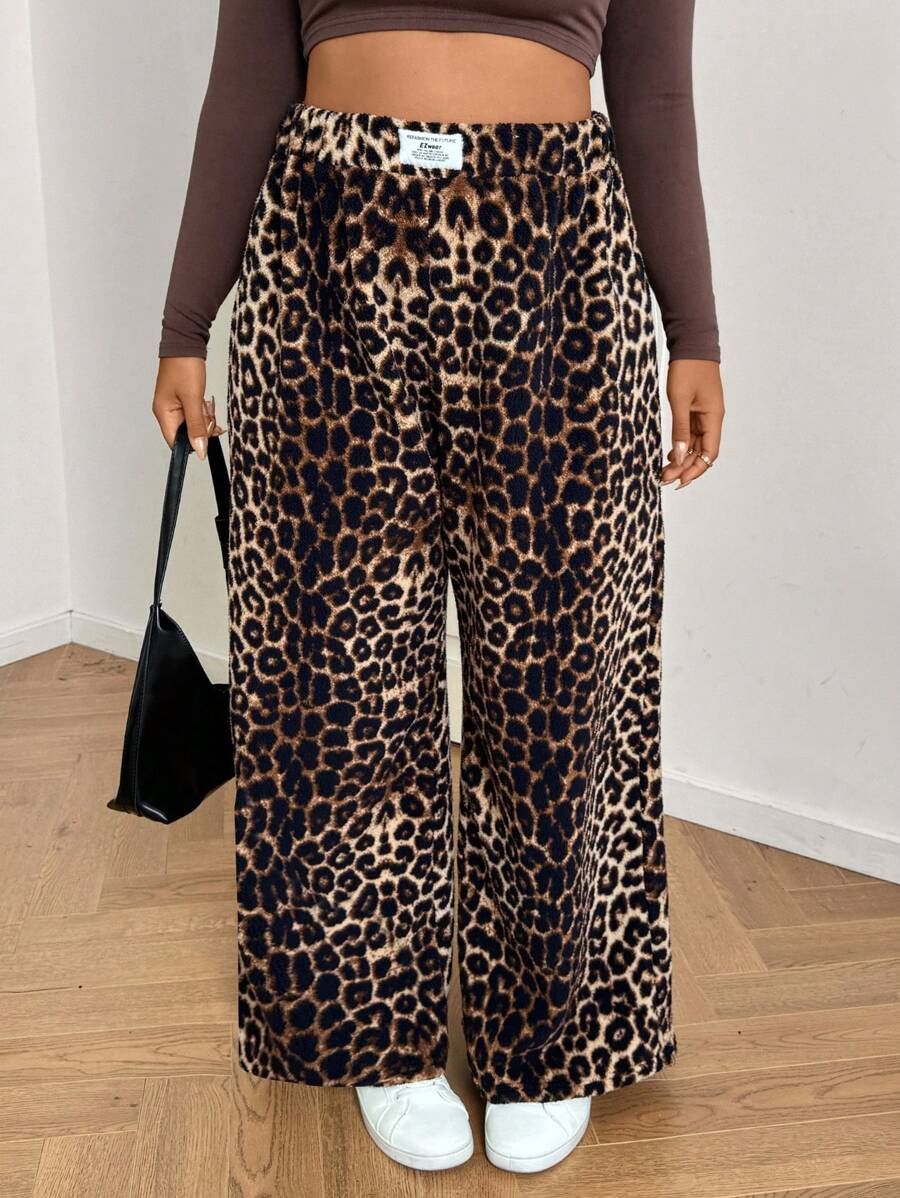 SHEIN EZwear Plus Size Women Fleece Casual Loose Leopard Print Sweatpants,Winter Clothes For Women