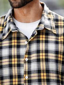 Manfinity Homme Camisa casual de manga larga de un solo pecho a cuadros, talla grande, para hombre, para otoño, para salir