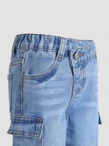 SHEIN Playful Pals Baby Girl Fashion Asymmetrical Waist Multiple Pockets Design Loose Fit Straight Leg Washed Denim Jeans - Medium Wash - View 3