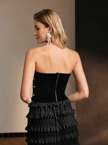MOTF Soiréza VELVET FAUX PEARL DETAIL ZIPPER BACK SLIM FIT TUBE TOP