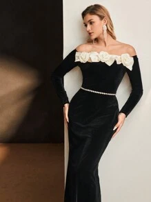 MOTF Soiréza Vestido de cóctel ajustado sin cinturón con detalle de lazo de flor de contraste de terciopelo