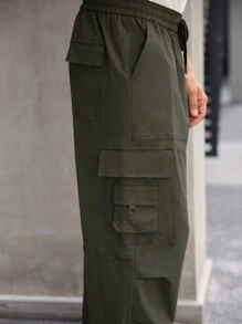 Manfinity Homme Men's Solid Color Pocket Drawstring Casual Pants, Versatile - Army Green - View 5