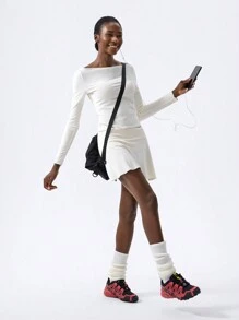 VARSITIE Simple And Fashionable Retro College Style, Beige And Apricot Ruffled Elastic Women's Skirt