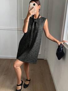 DAZY Elegantes ärmelloses Minikleid mit rundem Ausschnitt, Taillenbindung und gerader Passform für Damen, Sommerkleid, Herbstmode - Schwarz - Übersicht 1