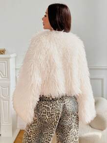 Muchica 女士时尚纯色蓬松短款夹克，秋冬 - 白色 - 查看 2