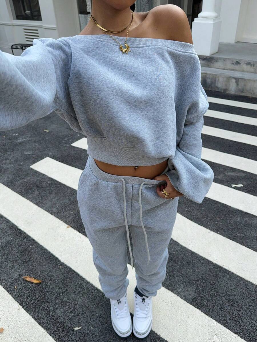 SHEIN EZwear 女士休闲灰色不对称肩部宽松短款运动衫和抽绳腰部运动裤套装 - 灰色 - 查看 1