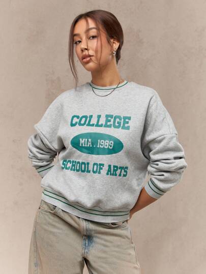 MISSGUIDED Vintage College School Of Arts Graphic Sweatshirt Retro Varsity Athletic Campus Style Pullover University Student Fashion Fall Winter Casual Wear