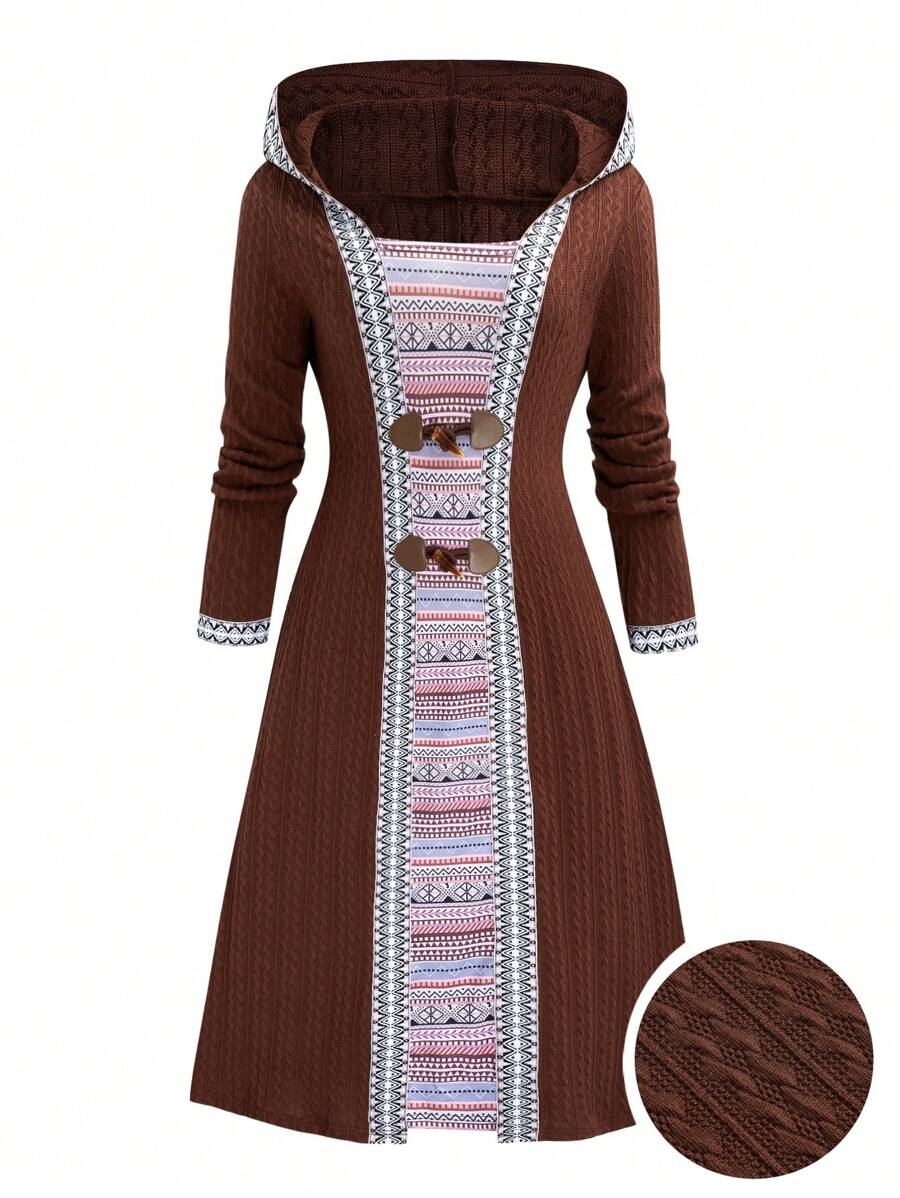 SHEIN LUNE Vestido con capucha de manga larga con bloqueo de color, ribete y estampado geométrico, talla grande - Marrón - Ver 1