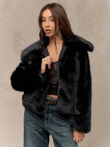 MISSGUIDED Luxury Faux Fur Winter Cropped Jacket Plush Short Coat Warm Evening Outerwear Fall Fashion Statement Piece Holiday Party Wear Sophisticated Design - Black - View 1