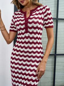 INAWLY Robe-pull longue ajustée à la mode avec col rond, manches courtes, boutons, rayures sinueuses pour femmes en automne