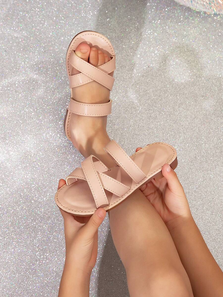 1 Pair Fashionable Woven Flat Sandals For Girl - Apricot - View 1