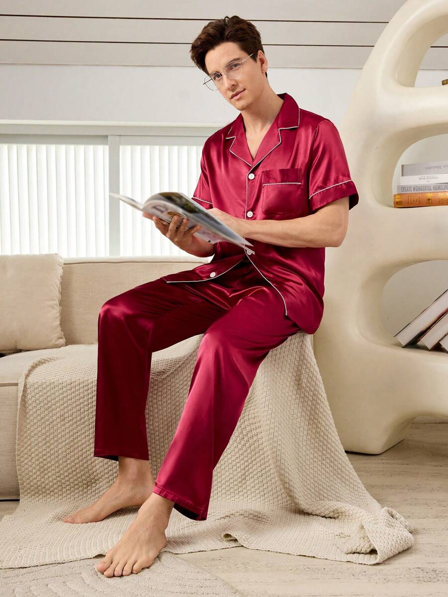 SHEIN 2 件套男士简约马球领纽扣短袖上衣和长裤睡衣套装 - 酒紅色 - 查看 1