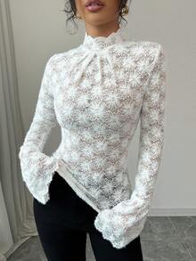 Chiquease Áo thun nữ tay dài cổ đứng trang trí ren hoa mùa thu thanh lịch - Màu be - Xem 5