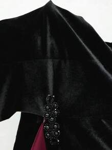 ROMWE Goth New Year Holiday Warm Thermal Velvet Lace Floral Splice Puff Sleeve Cardigan Jacket, Plus Size, For Winter - Black - View 7