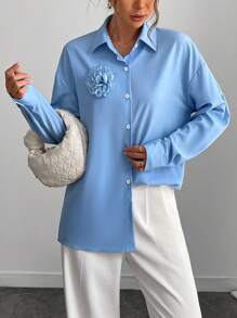 Chiquease Blusa de manga larga suelta con hombros caídos y decoración floral 3D en color azul sólido elegante para mujer, primavera