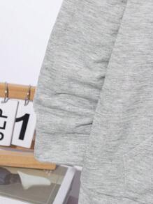 SHEIN Tween Boy Super Affordable Teenage Boys Children Clothing Oversized T-Shirt Basic Shirt Autumn/Winter Sports Zipper Sweatshirt Graphic Sweatshirt Sweatpants T-Shirt 3-Piece Set, Suitable For Commuting, School, Casual, Sporty, Autumn/Winter