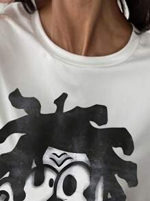 SHEIN EZwear Áo thun tay ngắn in họa tiết Gothic phong cách đường phố Y2K dành cho nữ, áo bó thường ngày, áo thun họa tiết hoạt hình - trắng - Xem 3