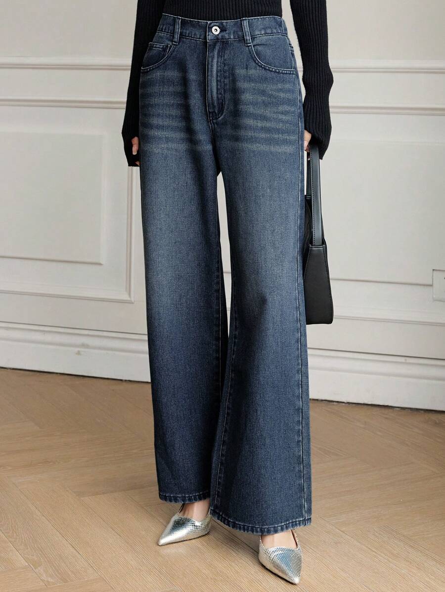 DAZY Women's Simple Buttoned Pocket Casual Denim Jeans, For Everyday Wear