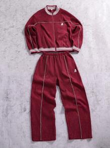SHEIN Sudadera con capucha y pantalones casuales y cómodos con estampado de cuadros para niños y adolescentes