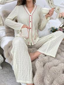 Conjunto de pijama de mujer con pantalón y cárdigan con textura y bolsillos con ribete en contraste