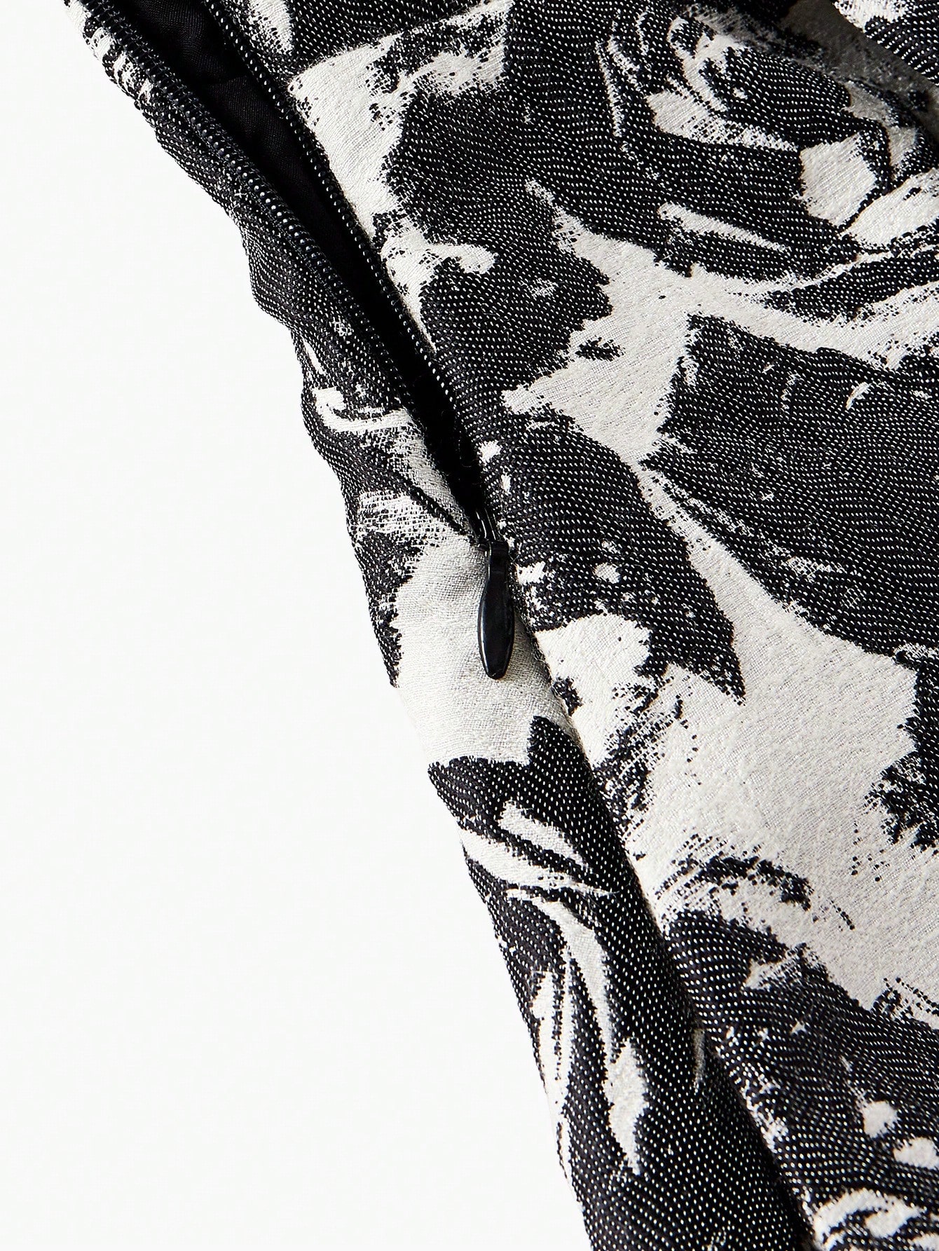 2025激安通販 ZEYLAH ALLOVER FLORAL PRINT BOW WAIST TUBE LONG DRESS｜MOTF 化粧水・ローション・トナー