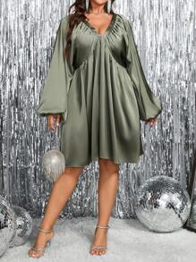 SHEIN Unity 大码女式优雅奢华缎面纯色亮面 V 领迷你连衣裙，褶皱领、腰带、落肩、宽松版型，春秋季 - 綠色 - 查看 6