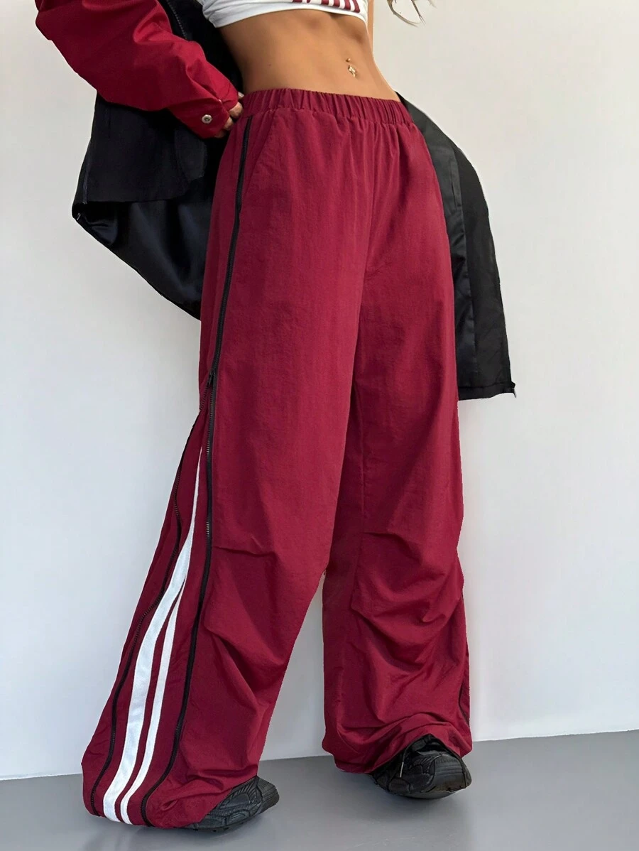 SHEIN EZwear Women's Fall/Winter Cargo Basic Corta Vento Zip Up Banded Texture Decoration Wide Leg Mid Rise Wide Leg Sweatpants,Race Car Driver - Burgundy - View 1