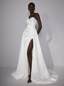 SHEIN Belle 优雅奢华缎面单肩珍珠和水钻装饰不对称下摆高开叉美人鱼婚纱，配有可拆卸的超大荷叶边裙板 - 白色 - 查看 7