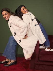 Maija 女士秋冬圣诞亲子款白色羊羔绒泰迪羊毛纯色纽扣前长款开衫，休闲日常穿着 - 白色 - 查看 3