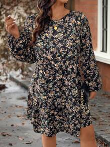 SHEIN LUNE Vestido casual suelto de manga farol con cuello redondo y estampado floral, perfecto para vacaciones, tallas grandes para mujeres