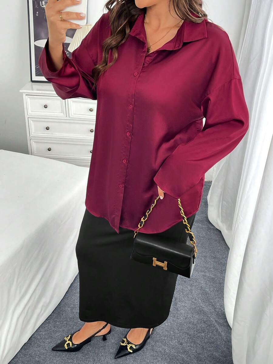 SHEIN Essnce مجموعة قطعتين من بلوزة طويلة الأكمام أنيقة بلون أحمر وفستان أسود للنساء ذوات الأحجام الكبيرة، ملابس نسائية خريفية، مجموعة فساتين منحنية، ملابس محتشمة، ملابس عمل، ملابس مكتبية، ملابس نساء كاجوال، السنة الجديدة، السنة الجديدة، بوردو، حفلة عيد الميلاد، أزياء راقية - متعدد الألوان - مشاهدة 1