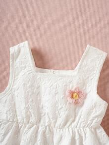 SHEIN Conjunto informal de body vestido y shorts para niña bebé decorado con flores en 3D - Blanco - Ver 4