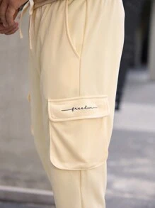 Manfinity Homme Men's Elastic Waist Jogger Cargo Sweatpants , 3D Cargo Pocket Embroidered Khaki Trousers ,Fall Men Clothes