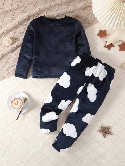 SHEIN Playful Pals Pijama de pelúcia quente e macio casual para meninos, azul marinho, minimalista, fofo, com estampa de nuvem, manga comprida