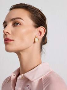 MOTF PREMIUM 1 PAIR WHITE RESIN HORSE EYE DESIGN STUD EARRINGS FOR WOMEN - Gold - View 4