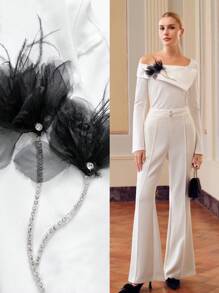 ZEYLAH Top ajusté avec col asymétrique rabattu, détail d'appliqués en maille et manches évasées - Blanc - Voir 10