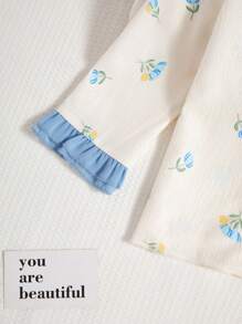 SHEIN 2 件装女婴休闲花卉印花长袖上衣和裤子套装，可爱褶边袖口家居服 - 彩色 - 查看 4