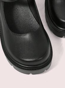 CUCCOO DOLLMOD 女士时尚黑色厚底圆头玛丽珍鞋，适合春假、复活节和圣诞节等场合。 - 黑色 - 查看 7