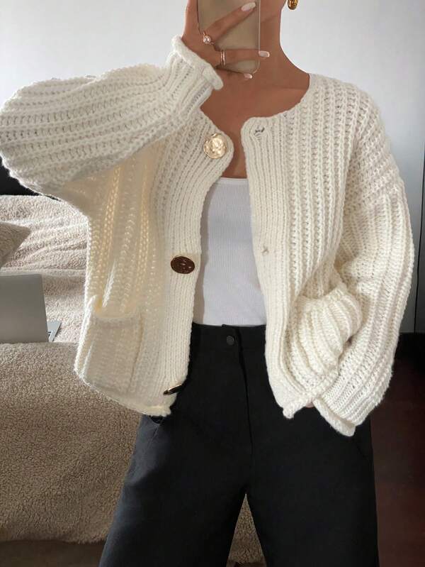 Siren Gaze Cardigan basique unicolore décontracté pour femmes à texture de tous les jours, avec boutons et poches avant. Cardigan chaud pour l'automne/hiver, Top à manches longues