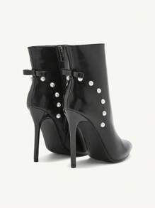 CUCCOO CHICEST Sepatu Bot Ankle Hak Tinggi Elegan Wanita dengan Ujung Lancip dan Hiasan Mutiara serta Pita - Hitam - View 2