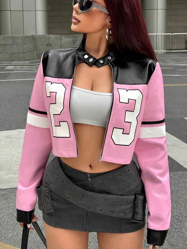 Muchica Chaqueta corta con cremallera de cuero con bloqueo de color y patrón numérico de piloto de carreras de mujer para otoño/invierno