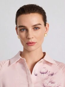 MOTF PREMIUM 1 PAIR WHITE RESIN HORSE EYE DESIGN STUD EARRINGS FOR WOMEN - Gold - View 5