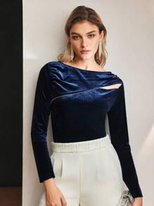 MOTF Soiréza VELVET SOLID CUTOUT RHINESTONE TRIM SLIM FIT TEE - Royal Blue - View 9