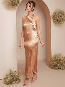 L'Amorae Váy đuôi cá cổ yếm bằng vải satin jacquard - Màu Khaki - Xem 3