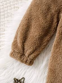 少女毛茸茸连帽长裙，休闲时尚，秋冬保暖装